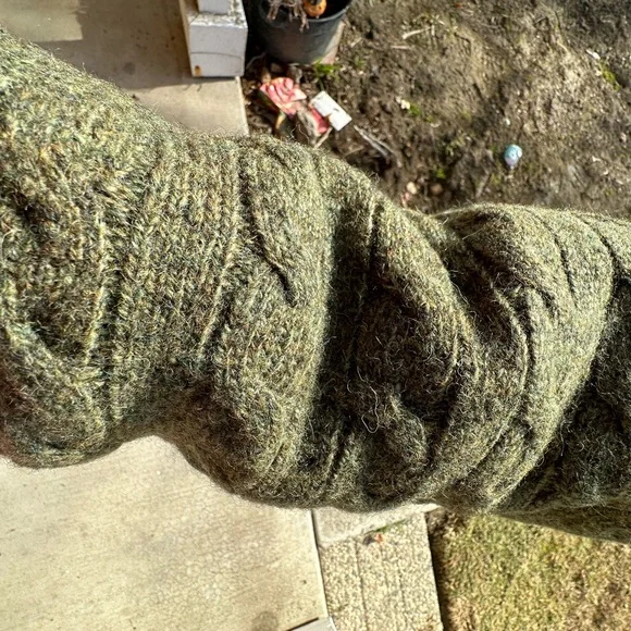 L.L Bean Men’s 💯 percent Wool - Picture 4 of 4